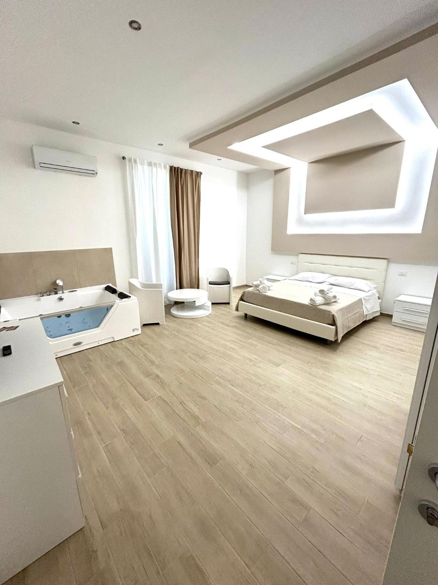 Bed E Suite Domar Бриндизи Екстериор снимка