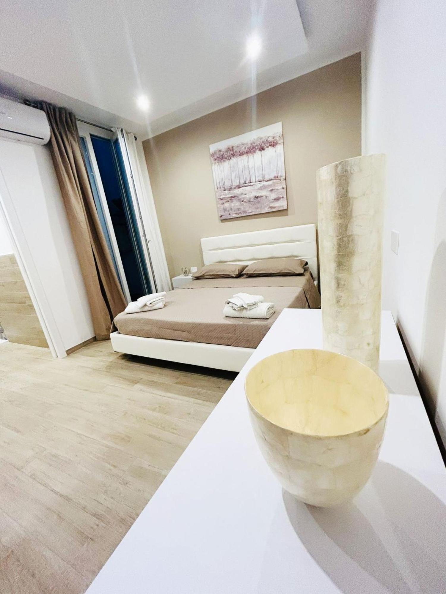 Bed E Suite Domar Бриндизи Екстериор снимка